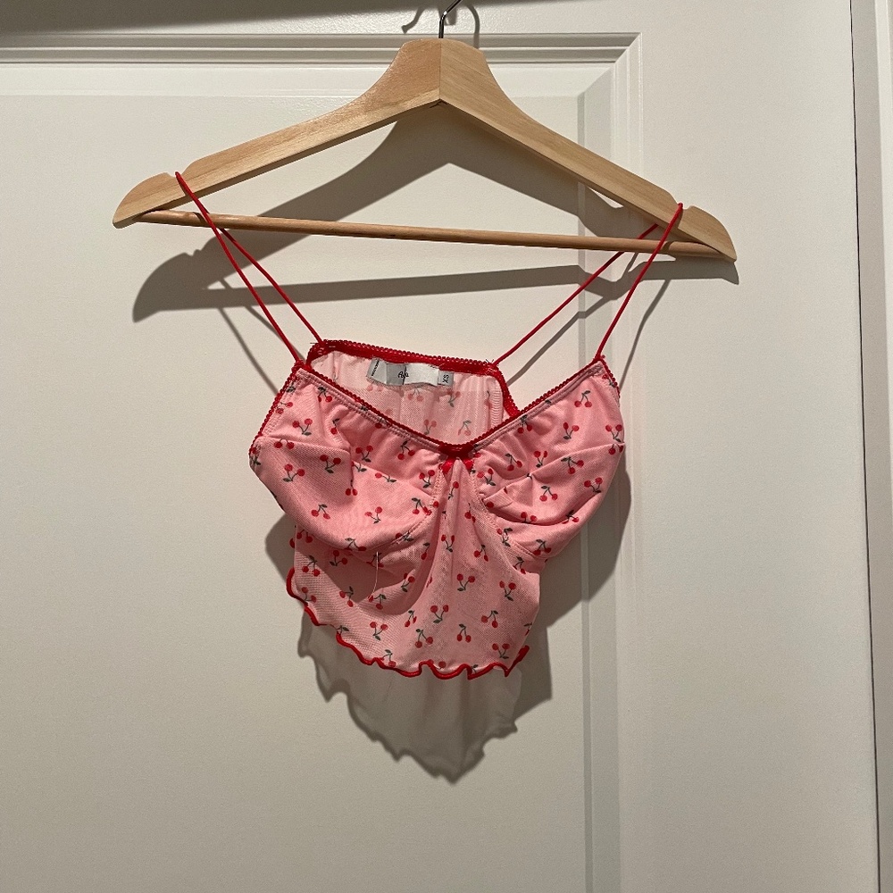 crop top